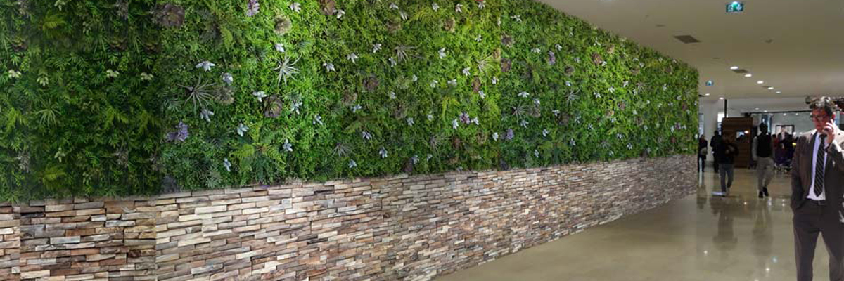 Mur végétal en plantes artificielles (intérieur & extérieur)